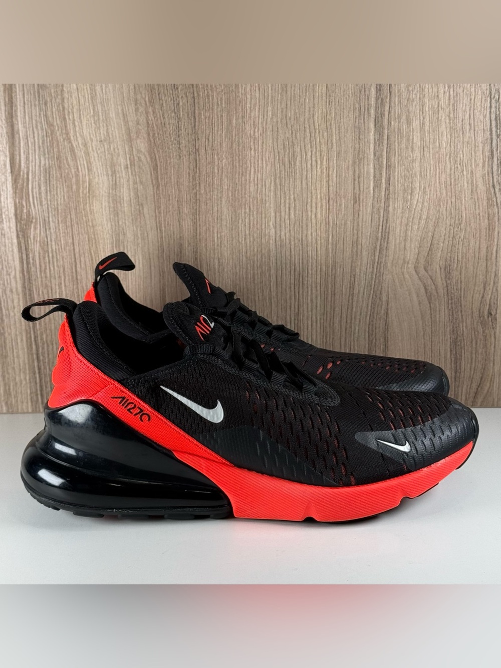 Nike Air Max 270 Solar Red Black Athletic Shoes AH8050-026 Men’s Size 8